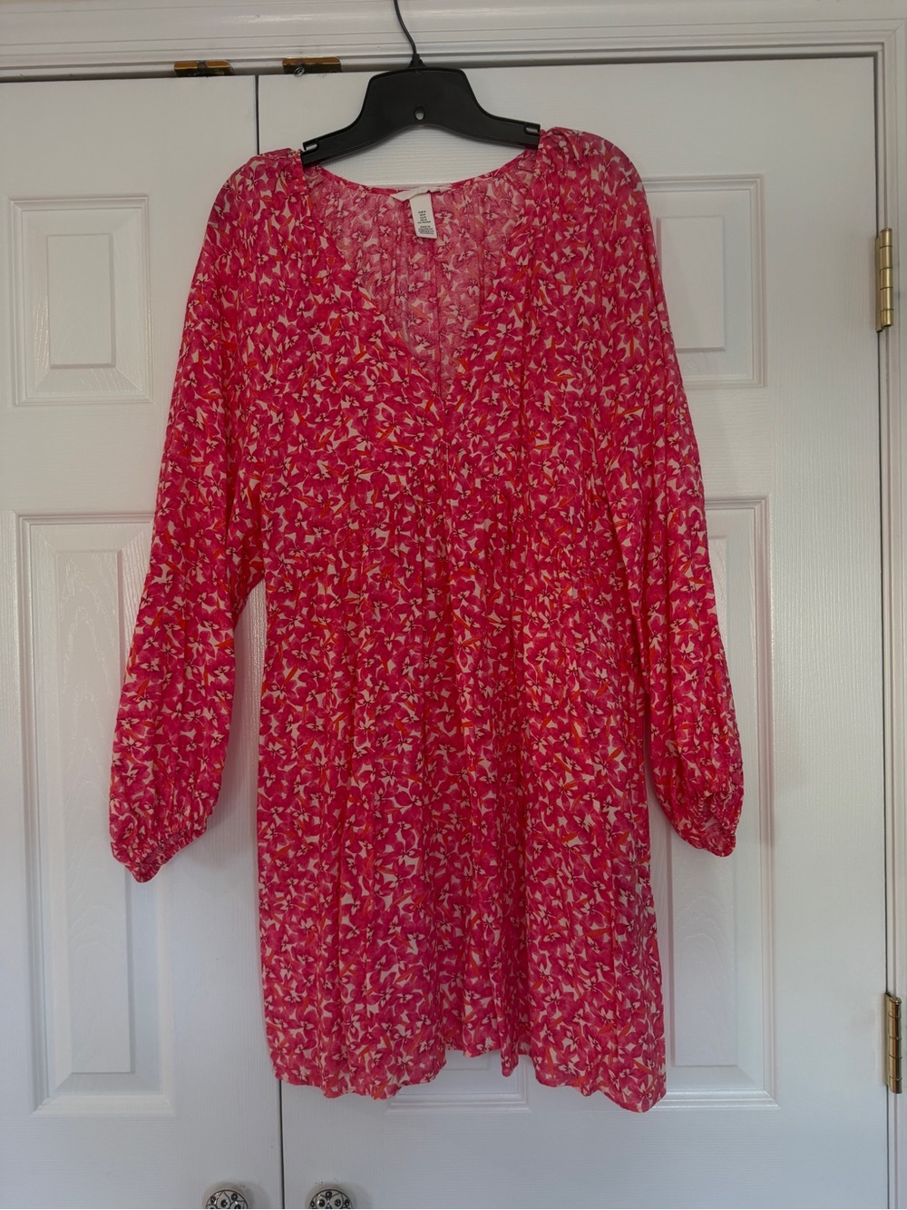 H&M Bright Pink Floral V-Neck Long Sleeve Tunic Dress